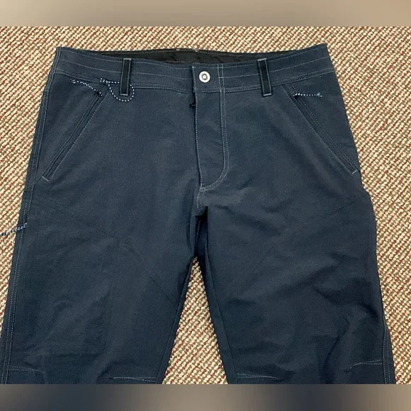 Men’s 34 x 32 Kuhl Klash Gotham Soft Shell Water Repellent Hybrid Tech Pants